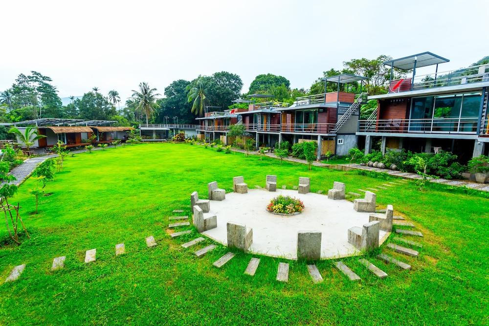 Baan Boom Boxes Eco Friendly Resort Mae Nam Exterior photo