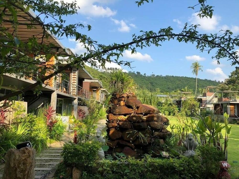 Baan Boom Boxes Eco Friendly Resort Mae Nam Exterior photo